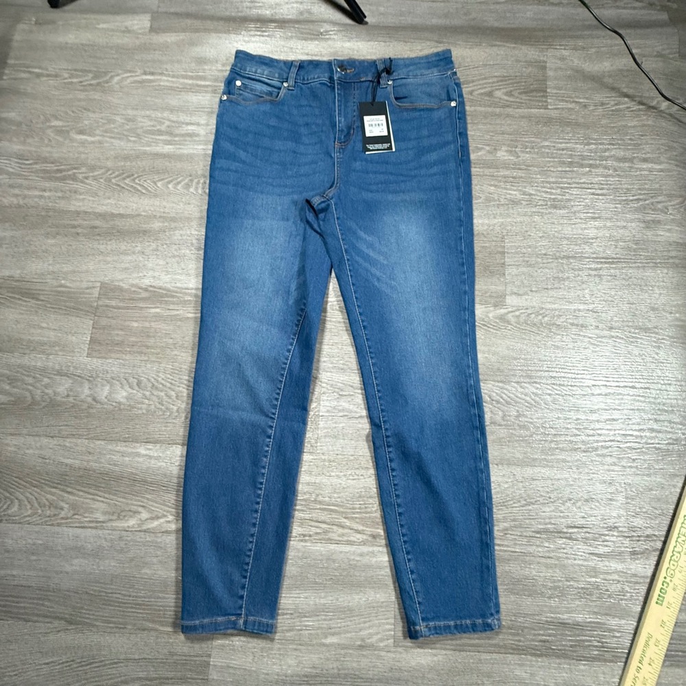 Tahari Petite Kelly Classic Mid-rise Skinny Jeans Brittle Crunch Wash 8P TPS1475